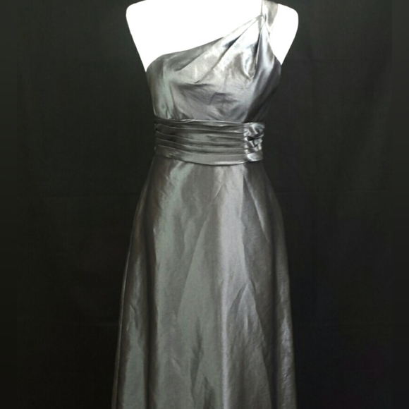 Silver One Shoulder Gown - Picture 2 of 5